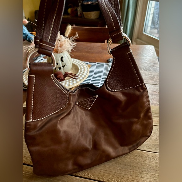 Prada Tessuto Hamal Y2K nylon with leather trim purse- authenticated - Picture 1 of 17